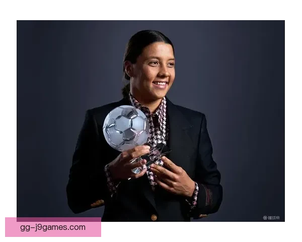 卡迪贾·肖荣膺FWA英格兰年度女足足球先生展现卓越表现