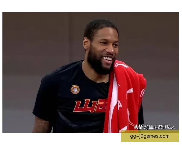 奥诺拉边路传中频频制造威胁助力球队进攻取得优势