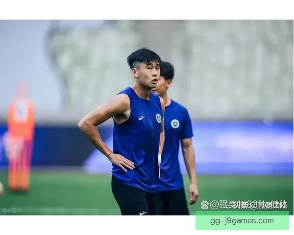 亚洲杯小组赛戴伟浚遭鞋钉踹面部事件引发广泛争议
